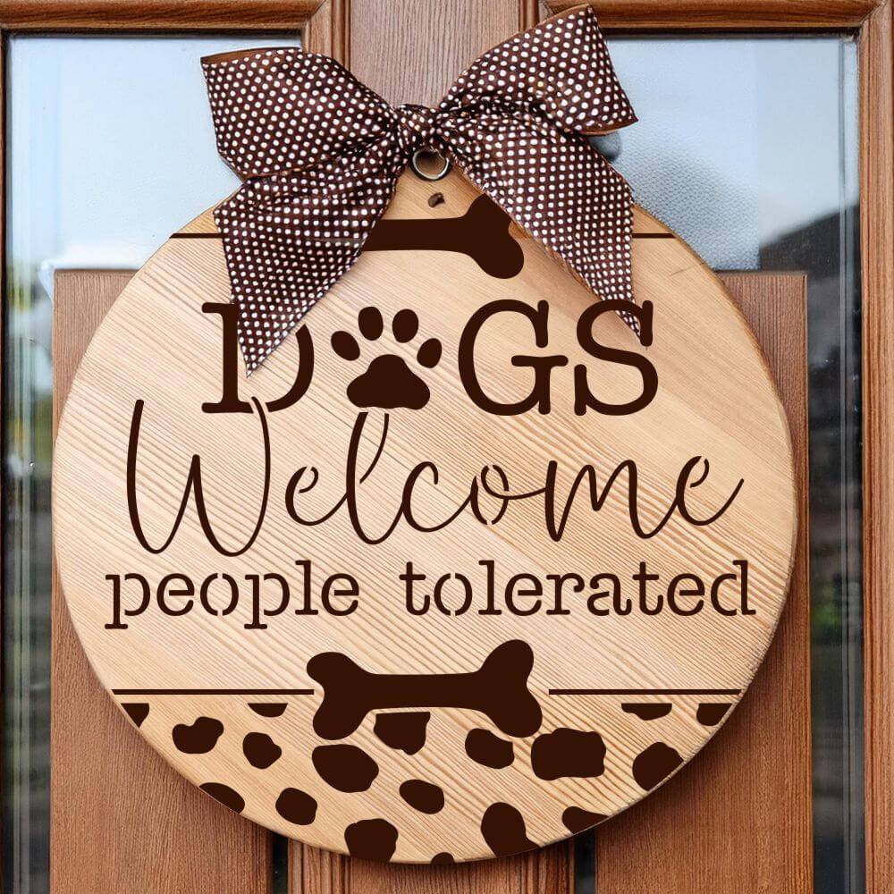 Dogs Welcome Round Sign Stencil